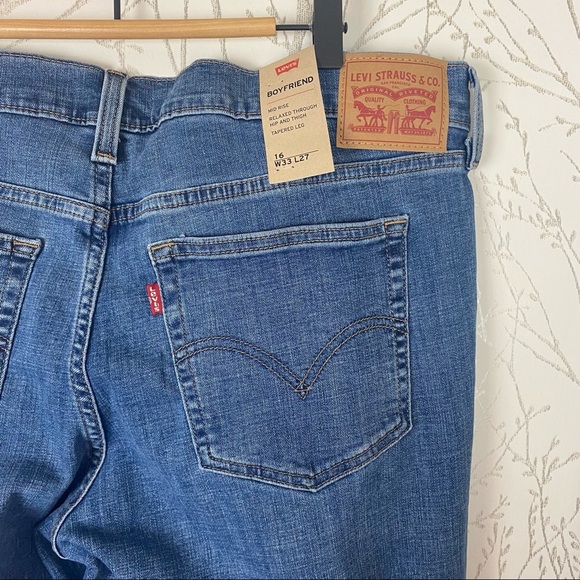 LEVI’S Sculpt Boyfriend Fit Tapered Leg Jeans NWT 33/16 Relaxed distressed - Picture 7 of 13